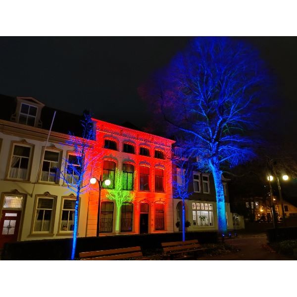 8 x Starcolor LED Floodlight 16 x 8W RGBW ( combiset )